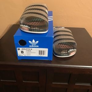 New Women’s SZ 8 Adilette Slides!